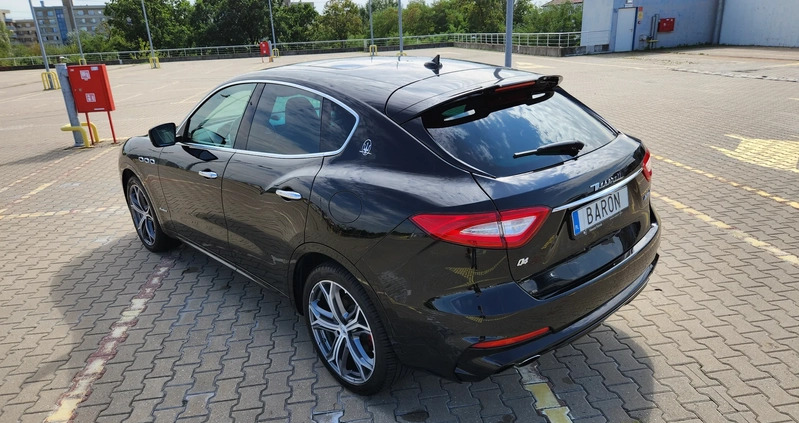 Maserati Levante cena 280000 przebieg: 52000, rok produkcji 2019 z Bychawa małe 667